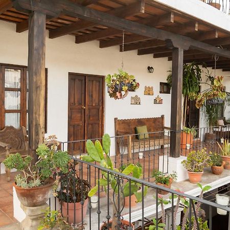 Hotel La Villa Serena 안티구아 과테말라 외부 사진