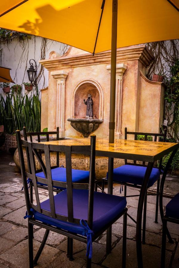 Hotel La Villa Serena 안티구아 과테말라 외부 사진