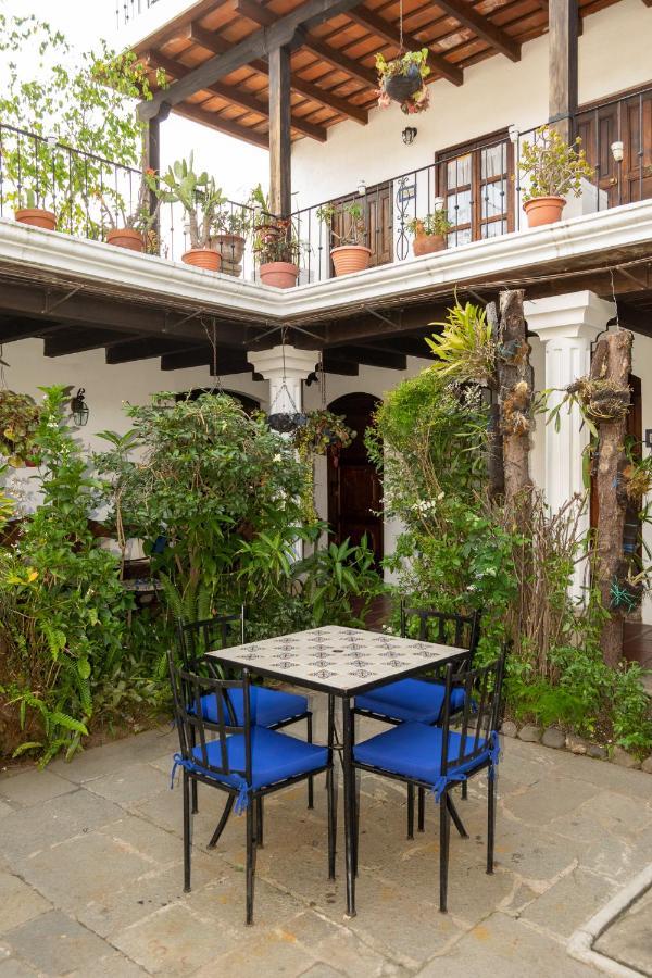 Hotel La Villa Serena 안티구아 과테말라 외부 사진