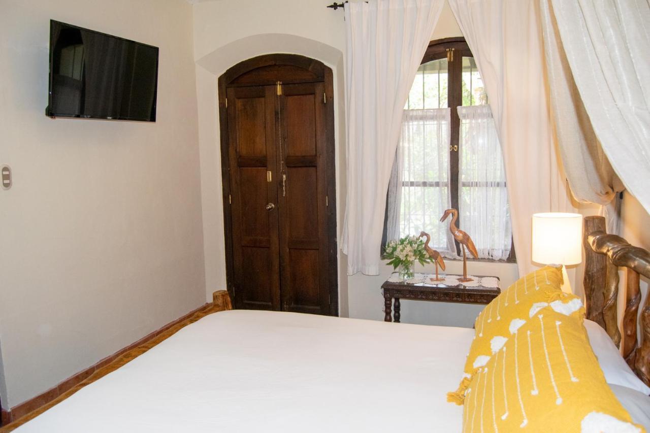 Hotel La Villa Serena 안티구아 과테말라 외부 사진