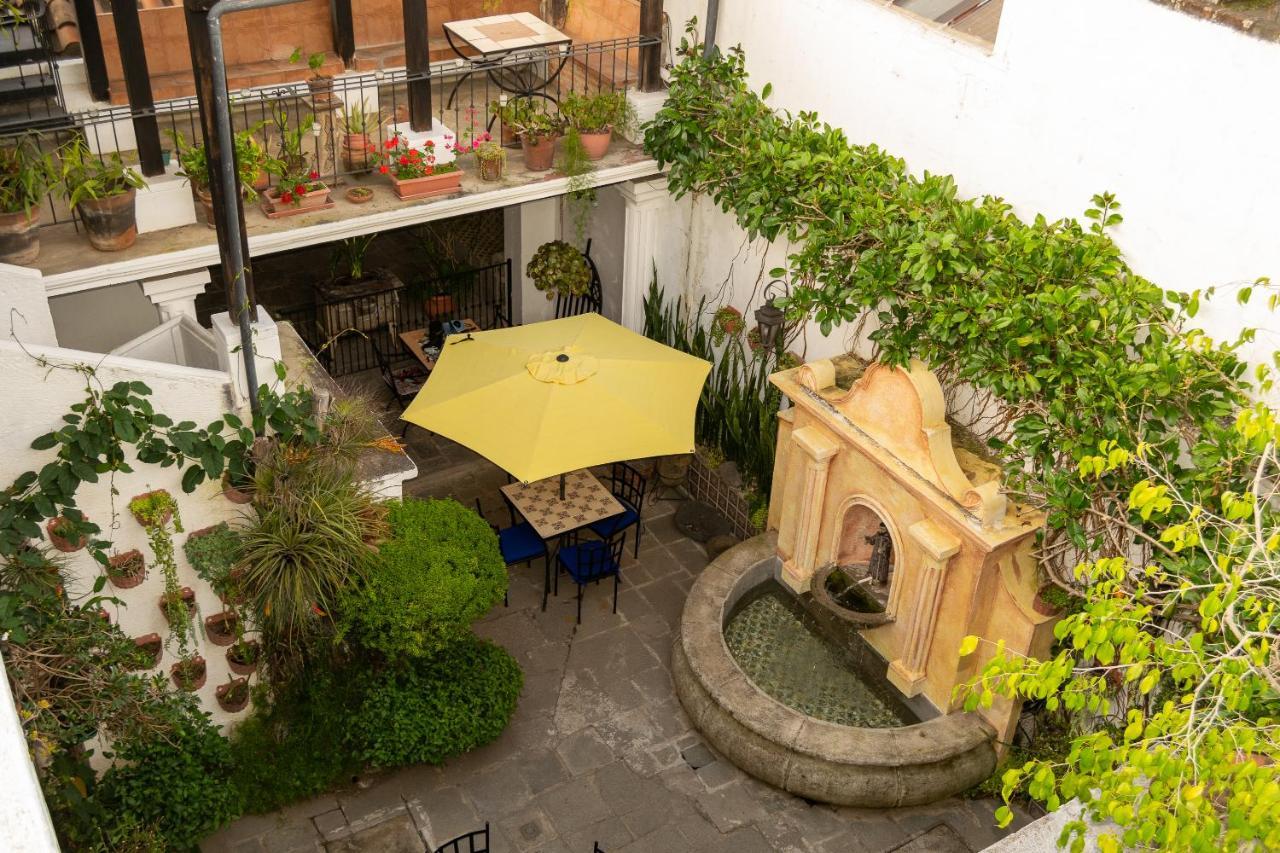 Hotel La Villa Serena 안티구아 과테말라 외부 사진