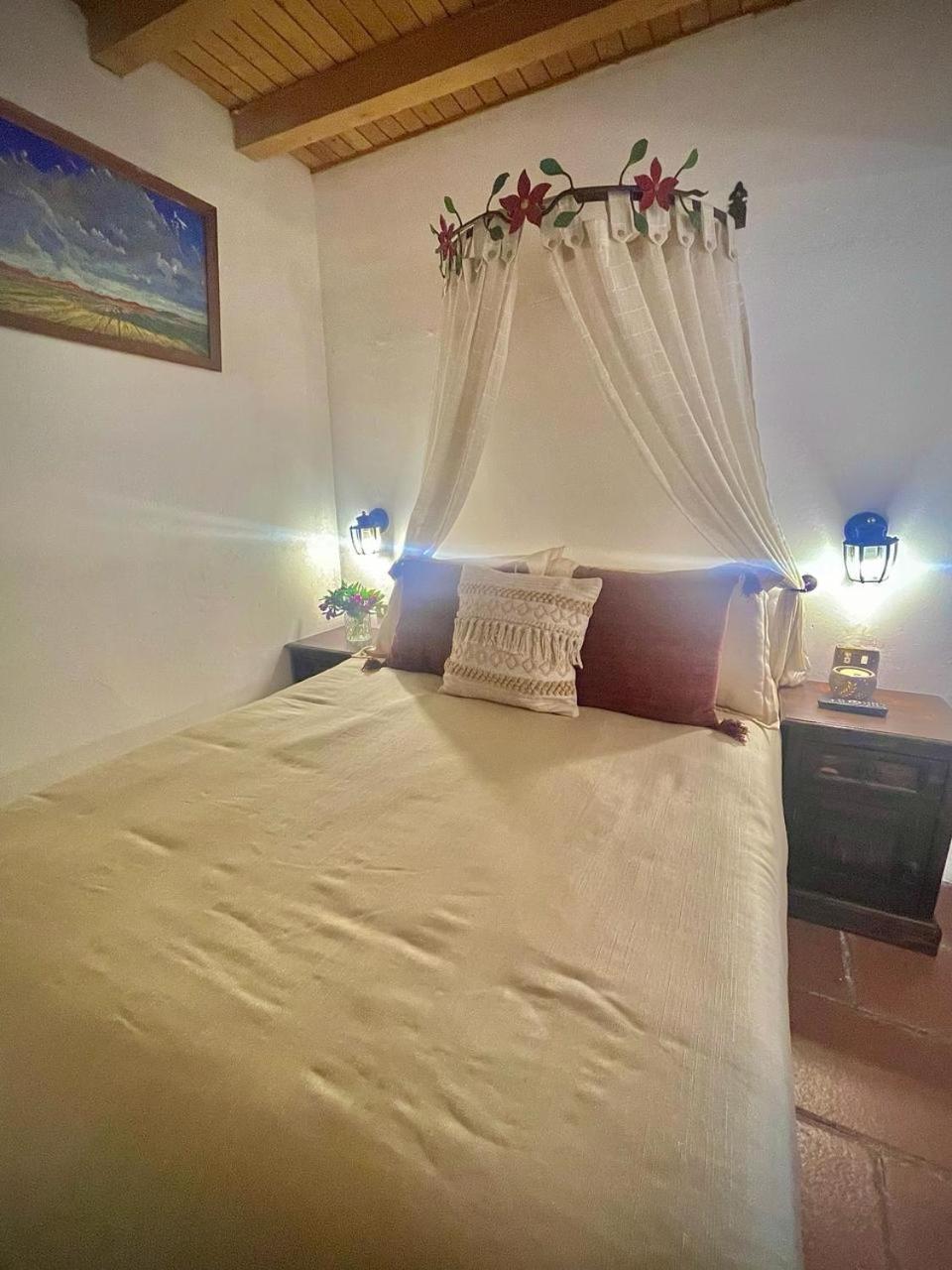 Hotel La Villa Serena 안티구아 과테말라 외부 사진
