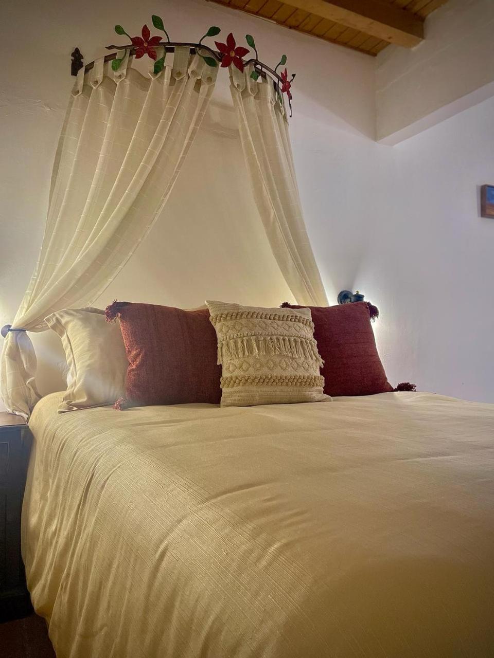 Hotel La Villa Serena 안티구아 과테말라 외부 사진