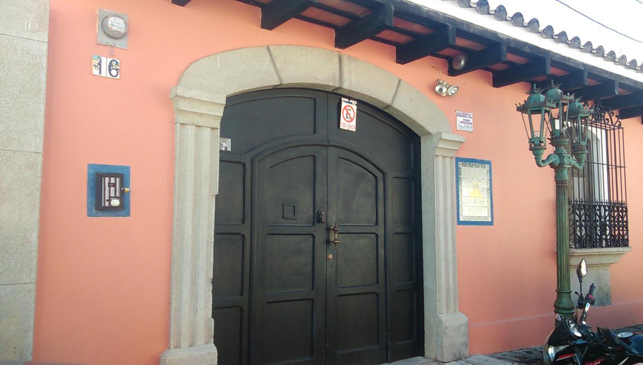 Hotel La Villa Serena 안티구아 과테말라 외부 사진